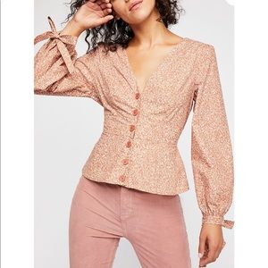 Sienna top in BLACK free people blouse